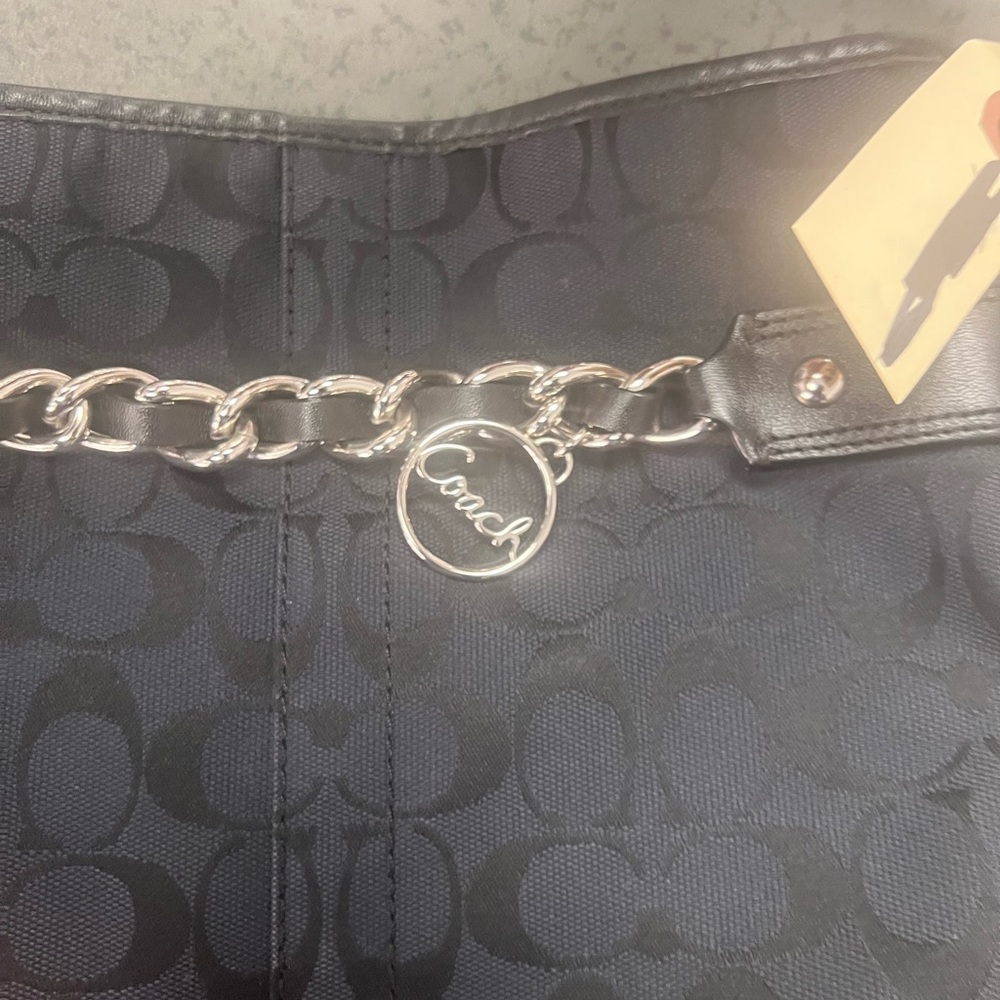 Coach purse - Picture 2 of 9